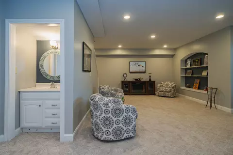 420 Roscommon, Springfield, OH 45503 photo 38