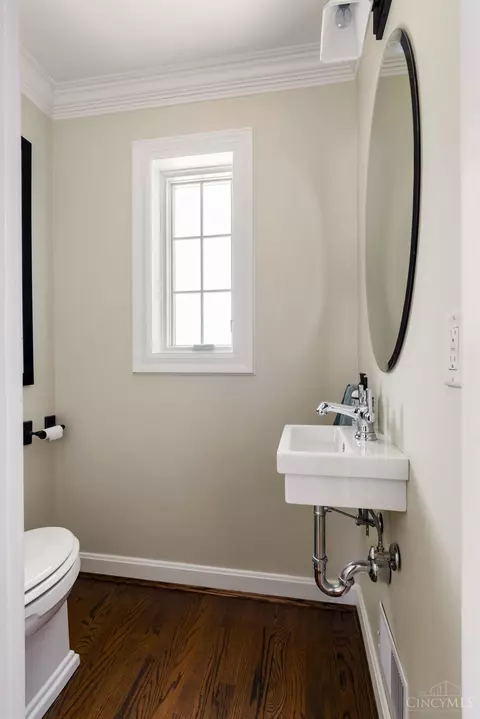 111 Forest Ave, Wyoming, OH 45215 photo 24