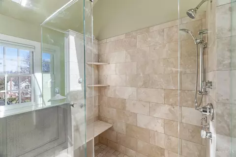 111 Forest Ave, Wyoming, OH 45215 photo 29