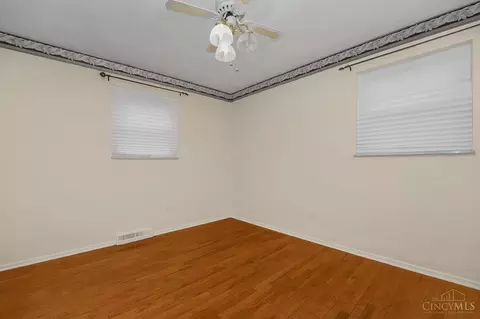 2402 Garrison, Cincinnati, OH 45231 photo 14