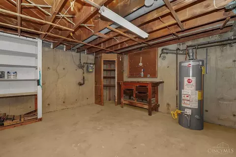 2402 Garrison, Cincinnati, OH 45231 photo 23