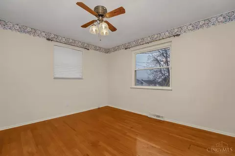 2402 Garrison, Cincinnati, OH 45231 photo 16