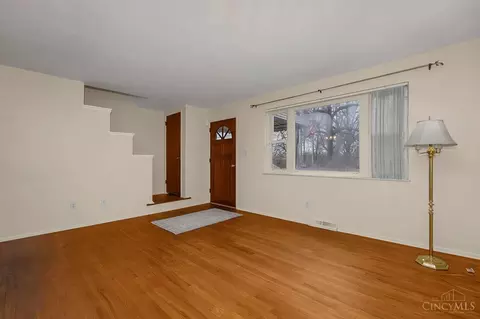 2402 Garrison, Cincinnati, OH 45231 photo 5