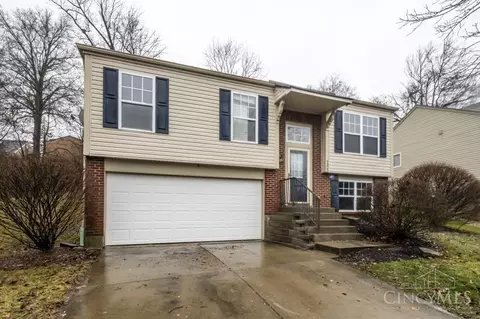 9325 Shallowford, Cincinnati, OH 45231