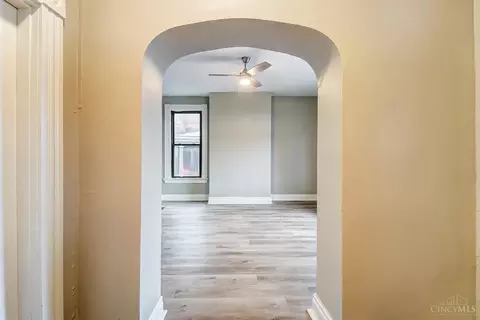 1840 Brewster, Cincinnati, OH 45207 photo 4