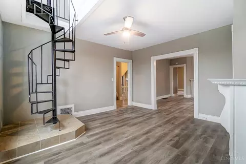 1840 Brewster, Cincinnati, OH 45207 photo 32