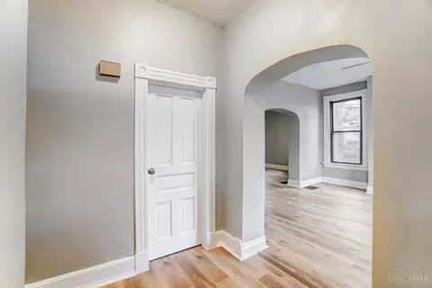 1840 Brewster, Cincinnati, OH 45207 photo 3