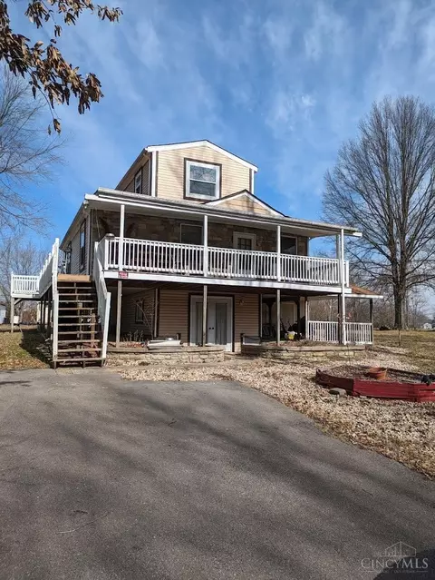 374 Dusseldorf Dr, Fayetteville, OH 45118