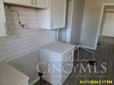 1876 Huron, Cincinnati, OH 45207 photo 4