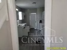1876 Huron, Cincinnati, OH 45207 photo 18
