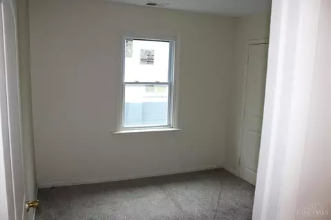 1215 Behles, Cincinnati, OH 45215 photo 8