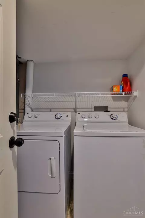 201 Rochelle, Cincinnati, OH 45219 photo 24
