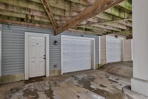 201 Rochelle, Cincinnati, OH 45219 photo 25