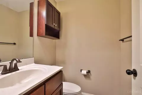 201 Rochelle, Cincinnati, OH 45219 photo 23