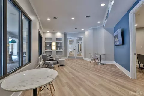 201 Rochelle, Cincinnati, OH 45219 photo 31