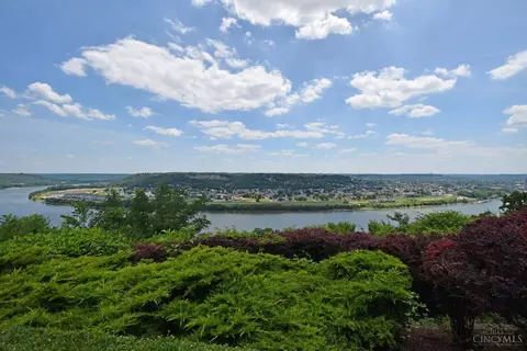 View/Area - 2401 Ingleside #3A, Cincinnati, OH 45206 photo 2 of 6