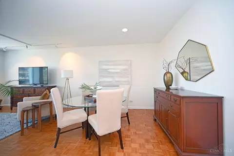 Dining - 2401 Ingleside #3A, Cincinnati, OH 45206 photo 1 of 4