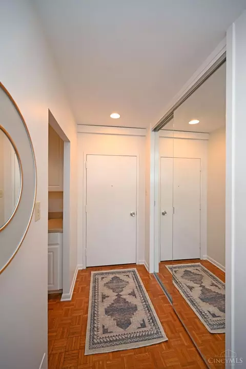 Entry Way - 2401 Ingleside #3A, Cincinnati, OH 45206 photo 1 of 1
