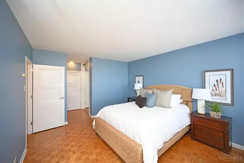 Bedroom - 2401 Ingleside #3A, Cincinnati, OH 45206 photo 2 of 4