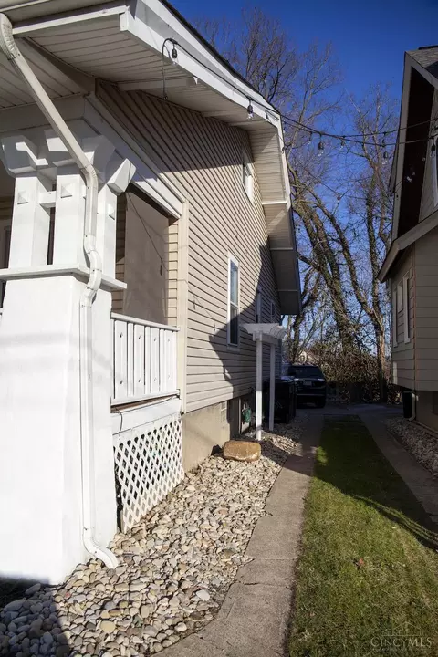 Exterior - 4112 Maple, Cincinnati, OH 45209 photo 10 of 13