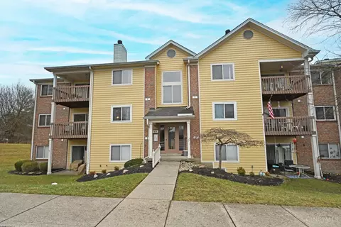 977 Cedar Rdg #5, Cincinnati, OH 45245