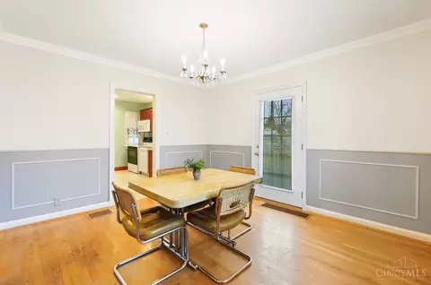 286 Caldwell, Cincinnati, OH 45216 photo 5
