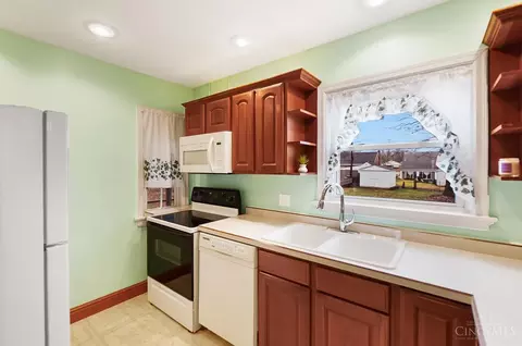 286 Caldwell, Cincinnati, OH 45216 photo 7
