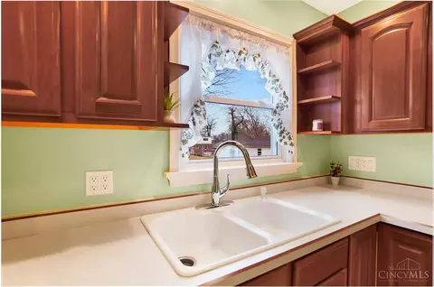 286 Caldwell, Cincinnati, OH 45216 photo 10