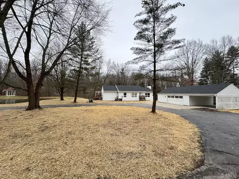 8864 Whitegate, Salem Twp, OH 45202 photo 2