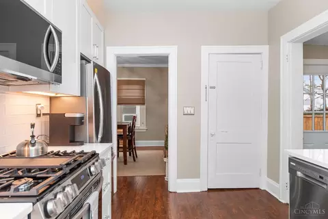 6814 Roe, Cincinnati, OH 45227 photo 10