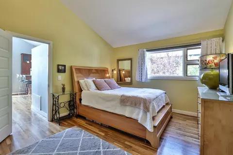 1020 Hatch, Cincinnati, OH 45202 photo 23