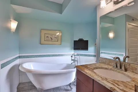 1020 Hatch, Cincinnati, OH 45202 photo 32