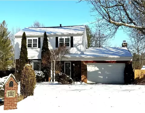 786 Strathcoma, Cincinnati, OH 45255