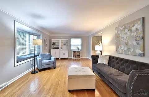 786 Strathcoma, Cincinnati, OH 45255 photo 5