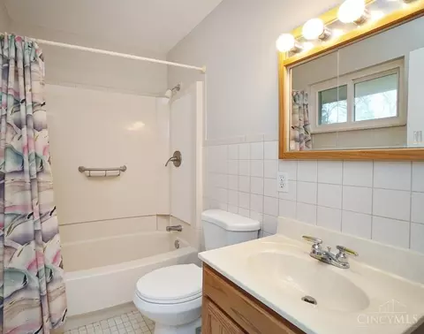 2253 Compton, Cincinnati, OH 45231 photo 17