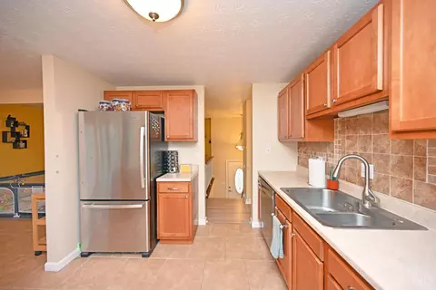 1377 Longacre Dr, Forest Park, OH 45240 photo 11