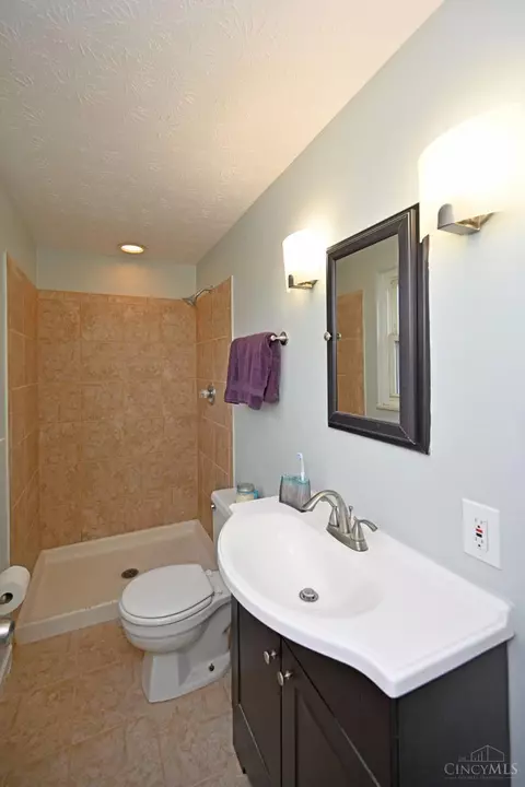 1377 Longacre Dr, Forest Park, OH 45240 photo 16