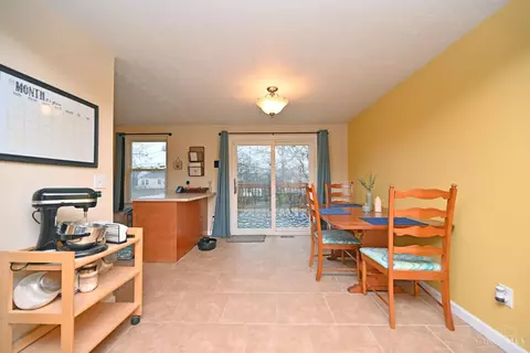 1377 Longacre Dr, Forest Park, OH 45240 photo 7