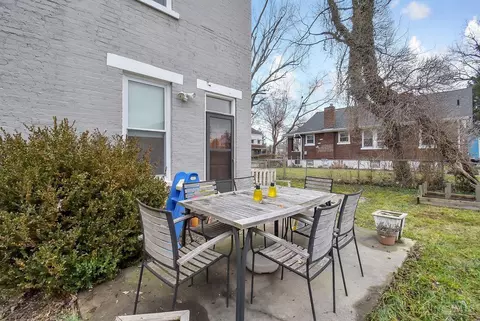 1323 Regent, Cincinnati, OH 45237 photo 32