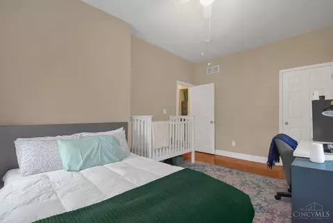1323 Regent, Cincinnati, OH 45237 photo 27