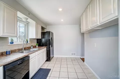 2267 Pompano, Reading, OH 45215 photo 8