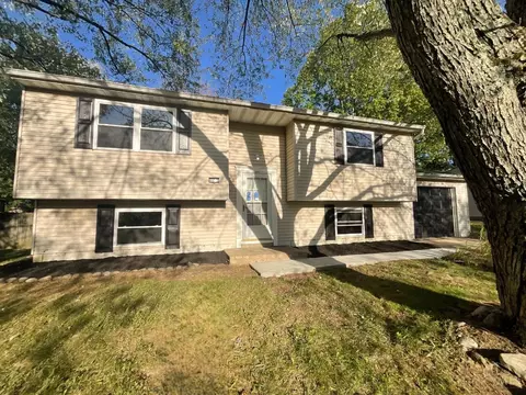 4610 Brookview Dr, Batavia, OH 45103