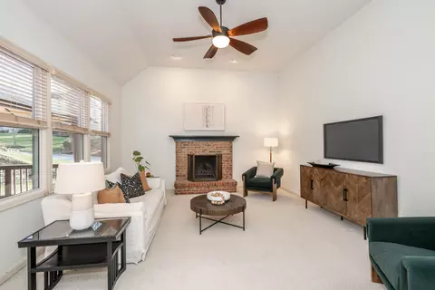 Living - 4340 Chidester, Blue Ash, OH 45241 photo 4 of 9