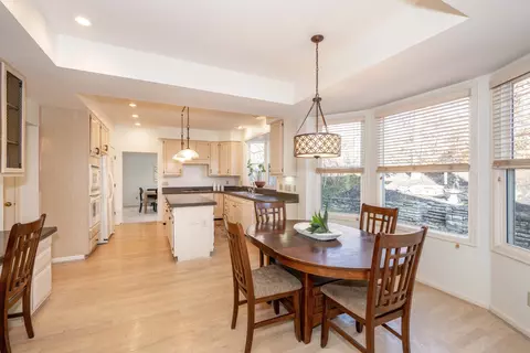 Dining - 4340 Chidester, Blue Ash, OH 45241 photo 5 of 6
