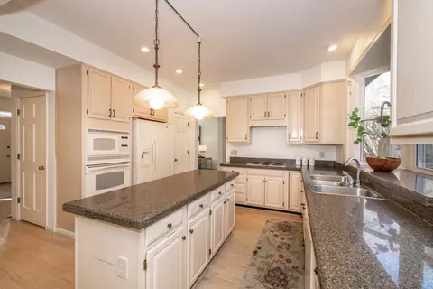 Kitchen - 4340 Chidester, Blue Ash, OH 45241 photo 3 of 5
