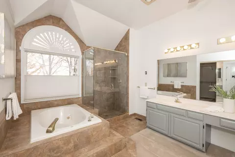 Bath - 4340 Chidester, Blue Ash, OH 45241 photo 3 of 8