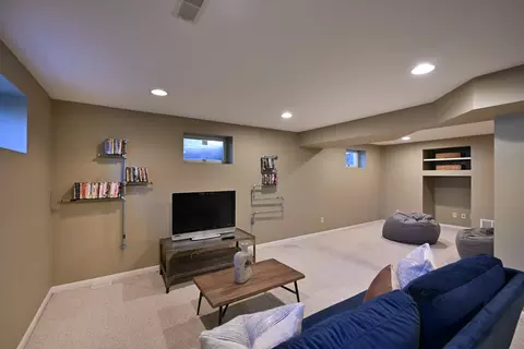 Living - 4340 Chidester, Blue Ash, OH 45241 photo 8 of 9