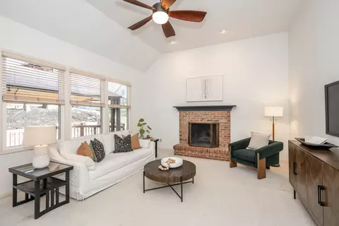 Living - 4340 Chidester, Blue Ash, OH 45241 photo 5 of 9
