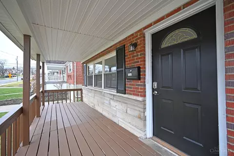 1231 Thurnridge Dr, Reading, OH 45215 photo 4