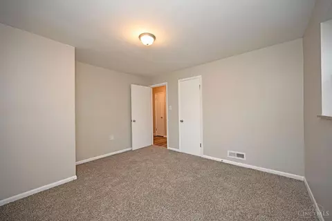 1231 Thurnridge Dr, Reading, OH 45215 photo 15